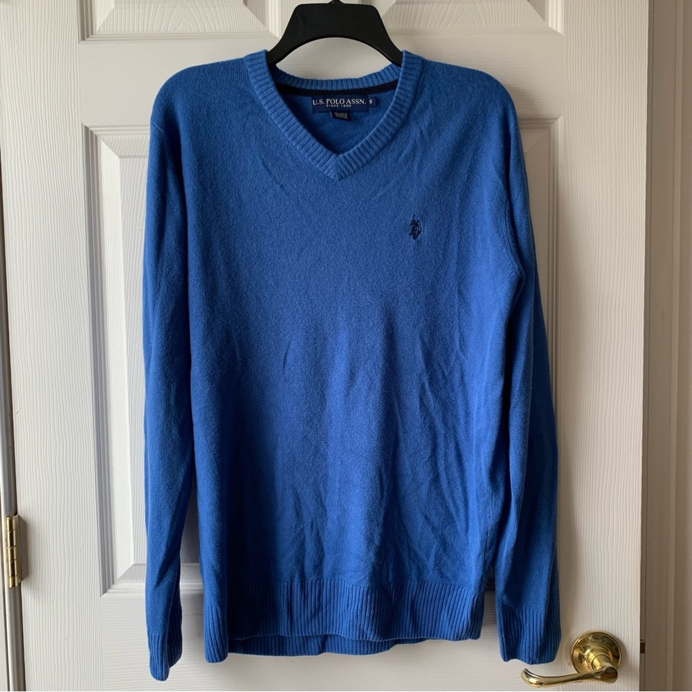 US Polo Assn blue v-neck sweater size small